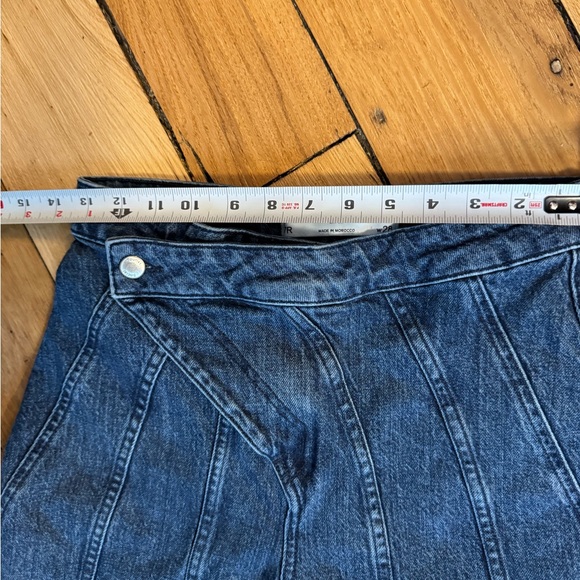 Social Tourist Ultra High Rise Baggy Jeans Size 7R/28 - Picture 4 of 7